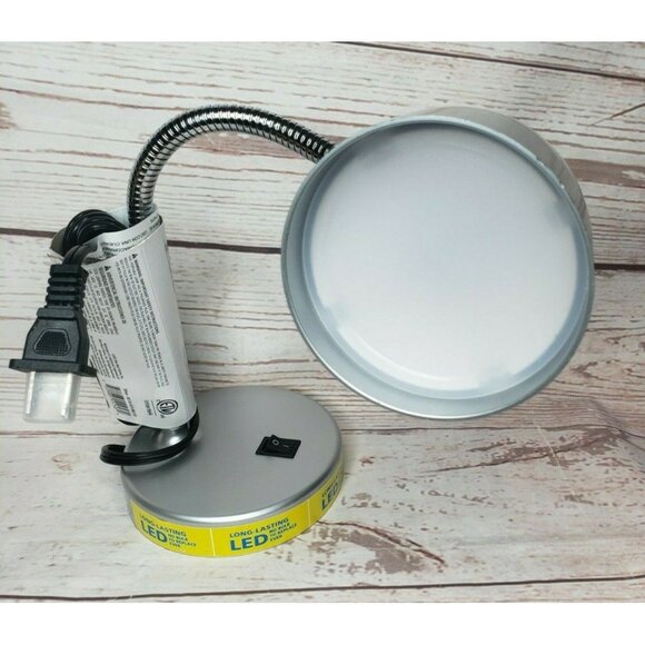 Mainstays Silver LED Desk Lamp – 3.5W Flexible Gooseneck, Long-Lasting Light - Picture 11 of 11